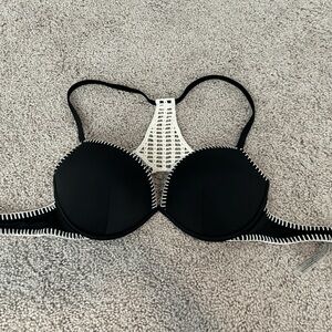 Victoria’s Secret Bikini Set